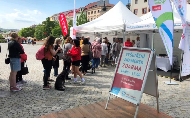 Téměř čtyři sta lidí v Jihlavě si nechalo prohlédnout znaménka. Melanom byl odhalen u 22 vyšetřených