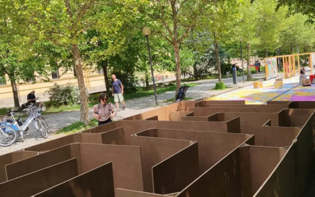 Místo parkoviště barevná promenáda. Festival Landscape na týden proměnil ulici Jana Masaryka