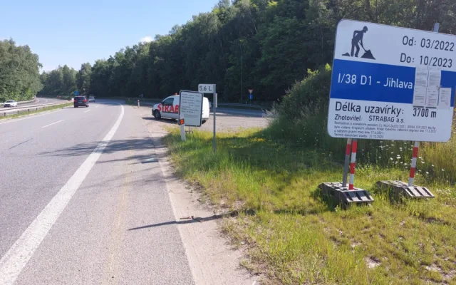 Dobrá zpráva pro řidiče. Omezení na dálnici D1 u Jihlavy se zítřkem skončí