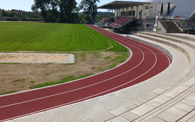 FOTO: Sportovní stadion Sokola v Telči prošel celkovou rekonstrukcí