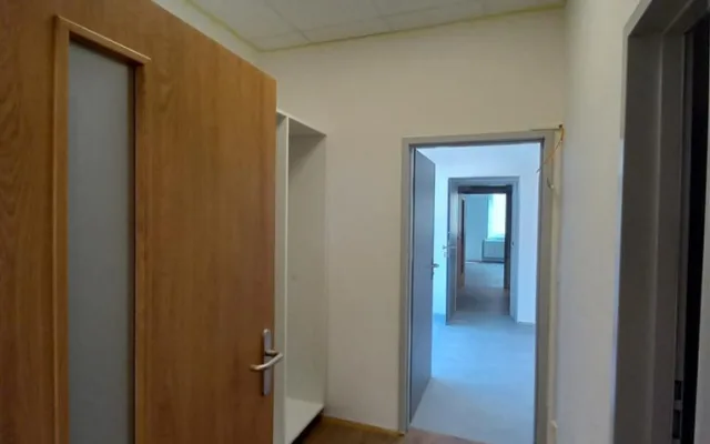 FOTO: Už brzy v novém. Dva domovy mládeže prochází modernizací, podívejte se na průběh rekonstrukce