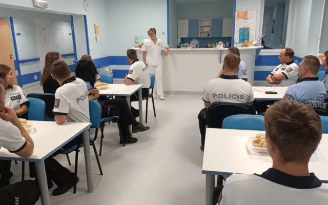 FOTO: Jsou krátce u policie a v pelhřimovské nemocnici už stihli hromadně darovat krev