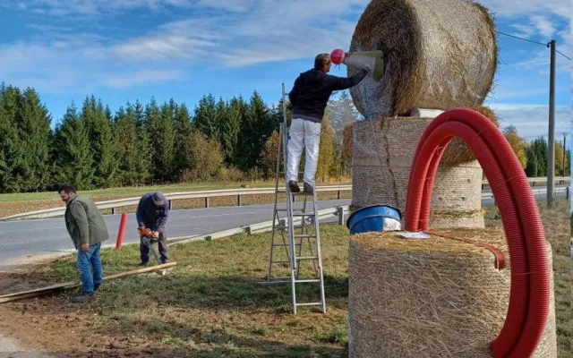 ANKETA: Jakubov letos střeží slaměný Krteček. Nejtěžší byla výroba čenichu a konvičky, říká starosta obce