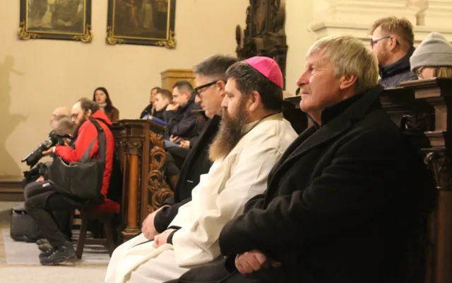 VIDEO: Po roce o půl opět přístupný veřejnosti. Opravený kostel sv. Ignáce se chlubí novou fasádou, nabídne bohatý kulturní program