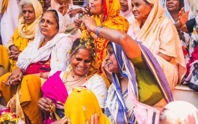 Widow Holi ve Vrindavanu
