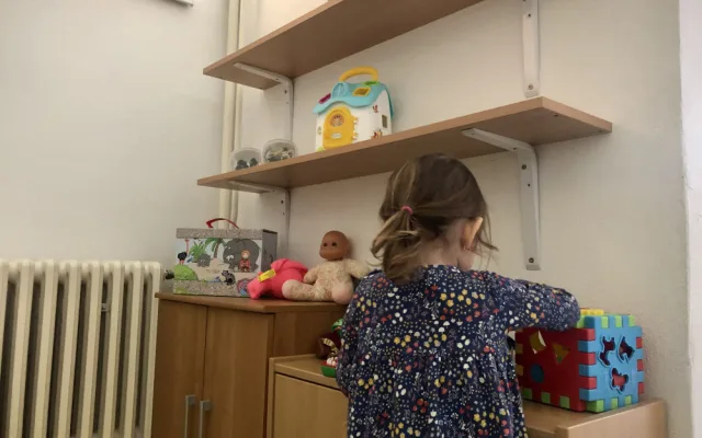 FOTO: Nahlédněte do nové herny pro děti. Konečně se máme kde scházet, říkají maminky z Kostelce