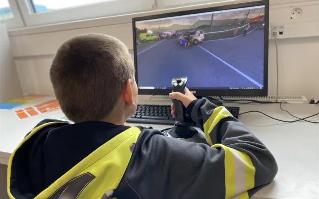 Děti slavily svůj svátek s krajskými záchranáři. Přišly na dva tisíce lidí