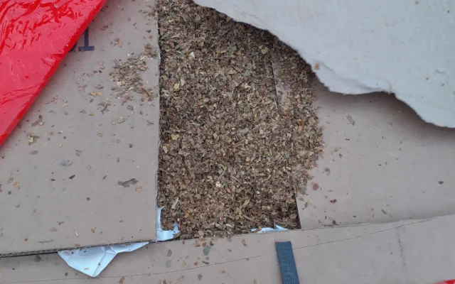 VIDEO: Řidič vezl po dálnici skoro sedm tun nezdaněného tabáku. Zabavili mu ho celníci z Vysočiny