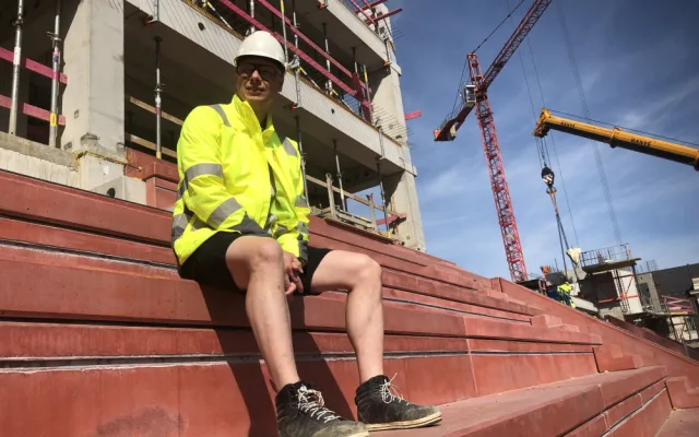 Radní Jihlavy a manažer výstavby David Beke
