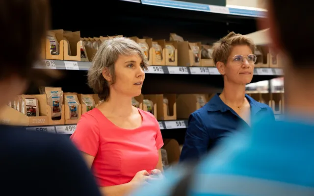 Tesco v Jihlavě rozšiřuje nabídku zdravých potravin, daruje tuny potravin lidem v nouzi, optimalizuje obaly a snižuje uhlíkovou stopu