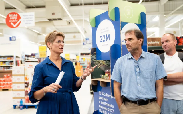 Tesco v Jihlavě rozšiřuje nabídku zdravých potravin, daruje tuny potravin lidem v nouzi, optimalizuje obaly a snižuje uhlíkovou stopu