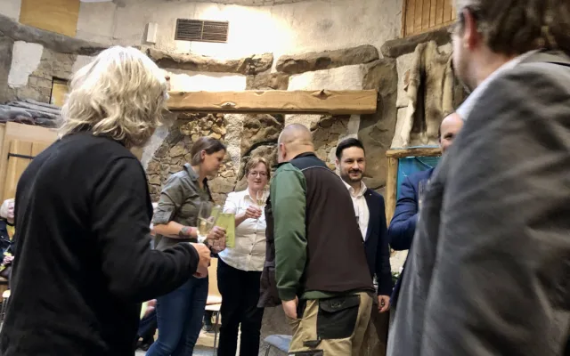VIDEO: Pavel Bezděčka má novou knihu pohádek. Vypráví o zvířatech ze Zoo Jihlava, třeba o nosálech nebo hrošíkovi
