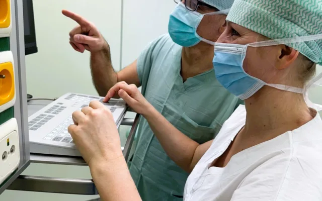 Pelhřimovská nemocnice má novou technologii operování nádoru prsu. V lednu ji vyzkoušelo deset pacientek