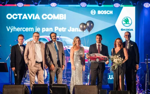 Bosch Jihlava: Ples plný hvězd, štědrý finanční dar pro Nemocnici Jihlava a Škoda Octavia pro top inovátora, foto: Bosch Powertrain