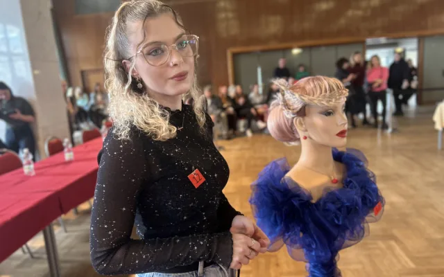 VIDEO: Nejlepší mladí kadeřníci a kosmetičky v Jihlavě. Na výsledek jsem pyšná, říká soutěžící z jihlavské školy