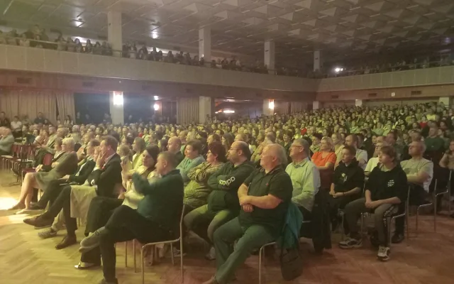 Dvojka je jednička. Ve Žďáru slavili sedmdesát let od otevření základní školy