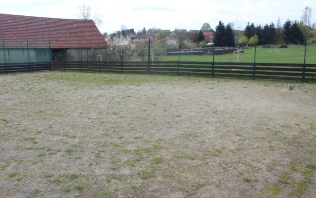 V Řehořově si mají kde hrát. Hřiště letos dostane novou umělou trávu