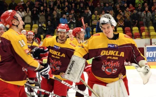 Před odchodem do zámoří hrál Jakub Škarek za Duklu a ve Finsku, několik zápasů odchytal i českém dresu. Foto: Se svolením Jakuba Škarka
