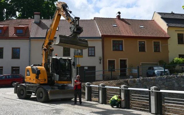Starý Brněnský most je definitivně opravený, pro auta tam zůstala jednosměrka. Foto: Daniela Drozdová
