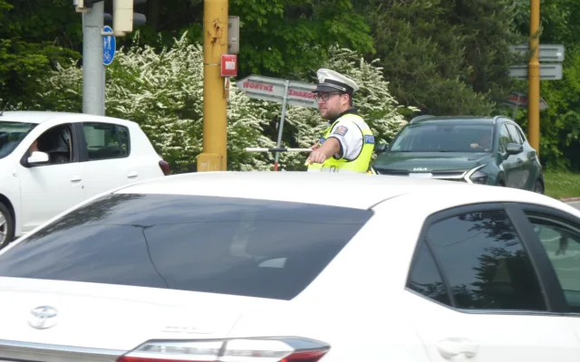 FOTO: Dopravní policisté soutěžili, řízení křižovatky se obešlo bez excesů