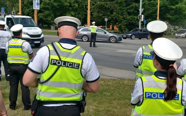 FOTO: Dopravní policisté soutěžili, řízení křižovatky se obešlo bez excesů
