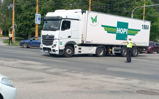 FOTO: Dopravní policisté soutěžili, řízení křižovatky se obešlo bez excesů