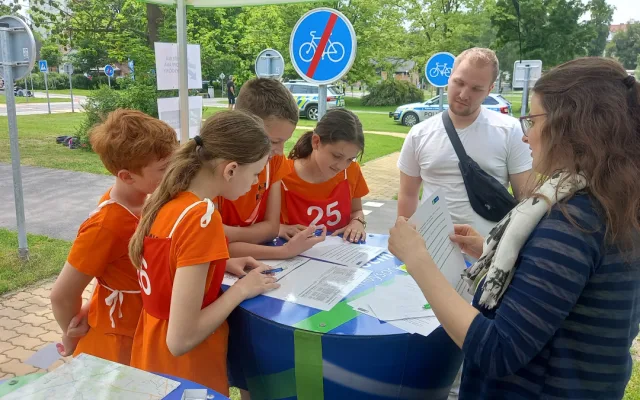 FOTO: Na dopravním hřišti v Jihlavě soutěžila téměř stovka mladých cyklistů