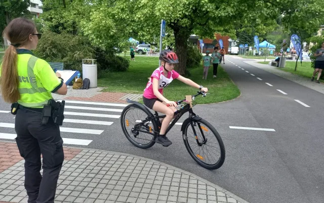 FOTO: Na dopravním hřišti v Jihlavě soutěžila téměř stovka mladých cyklistů