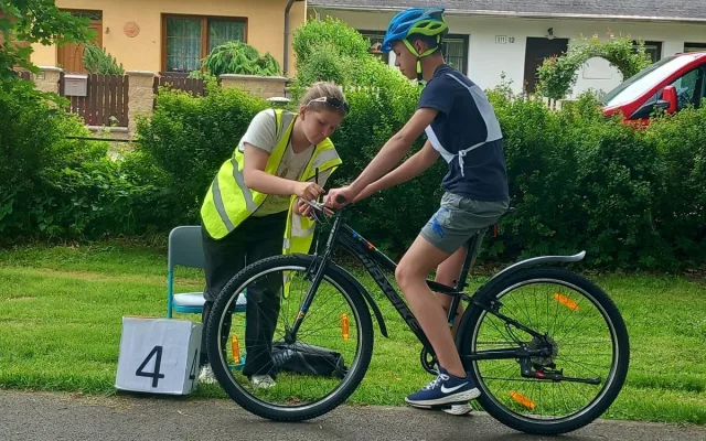 FOTO: Na dopravním hřišti v Jihlavě soutěžila téměř stovka mladých cyklistů