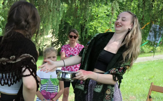Děti v nemocnici zachraňovaly Popelku, Růženku, vílu Amálku, Otesánka i vlka