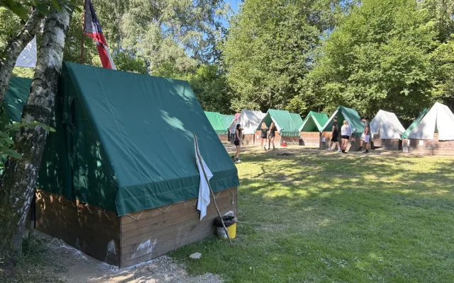 VIDEO: Bez závad. Hygienici z Vysočiny zahájili kontrolní kolečko po táborech