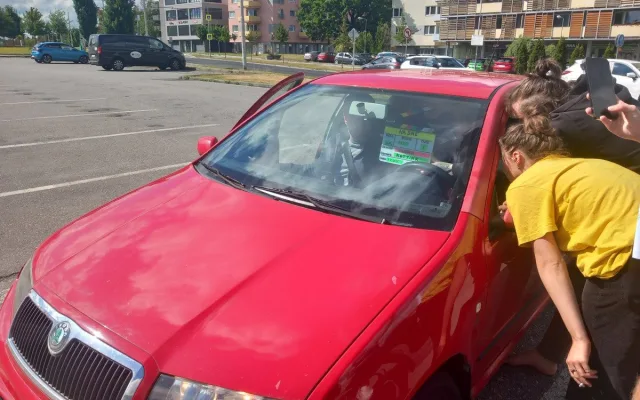 FOTO: V Jihlavě se natáčí nový sitcom. Diváci se při scénách od nemocnice zasmějí