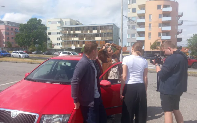 FOTO: V Jihlavě se natáčí nový sitcom. Diváci se při scénách od nemocnice zasmějí