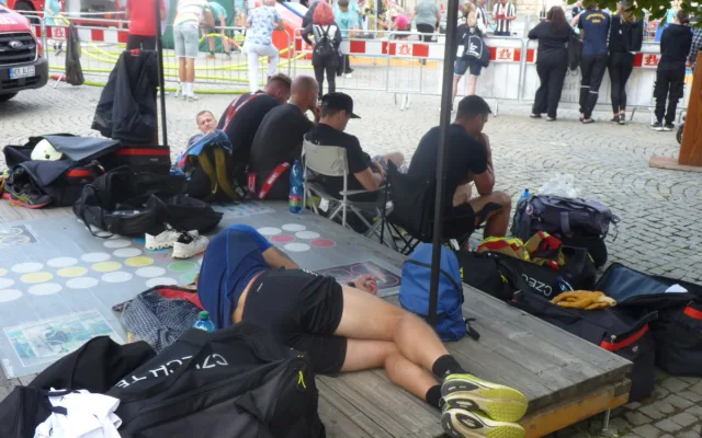 FOTO: Na jihlavském náměstí soutěží ti nejdrsnější hasiči