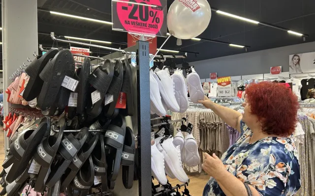 VIDEO: Už i Jihlava má svou prodejnu Woolworth. Dnes se slavnostně otevřela
