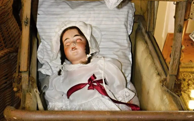 FOTO: Muzeum v Bobrové má skoro tři tisíce panenek. Sbírá je Marie Roháčková