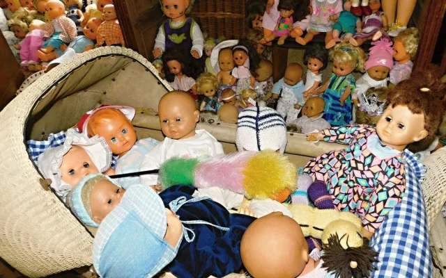FOTO: Muzeum v Bobrové má skoro tři tisíce panenek. Sbírá je Marie Roháčková