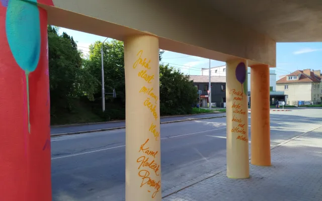 Stav výmalby mostu z 9.8.2025