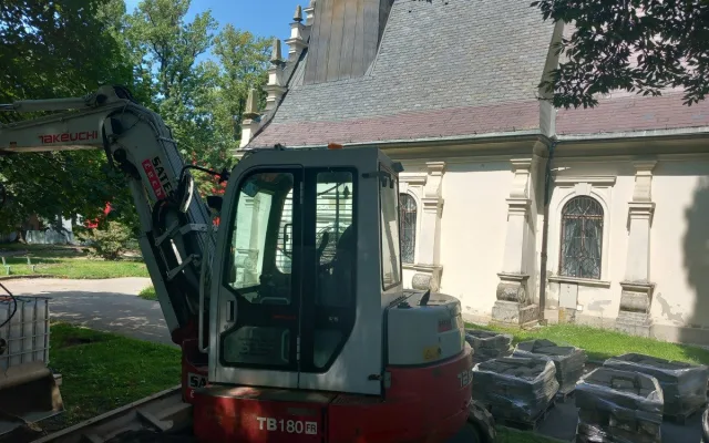 FOTO: Smetanovy sady v Jihlavě jsou uzavřeny, prochází radikální proměnou