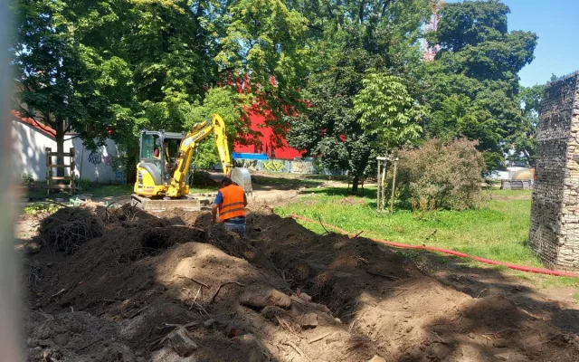 FOTO: Smetanovy sady v Jihlavě jsou uzavřeny, prochází radikální proměnou