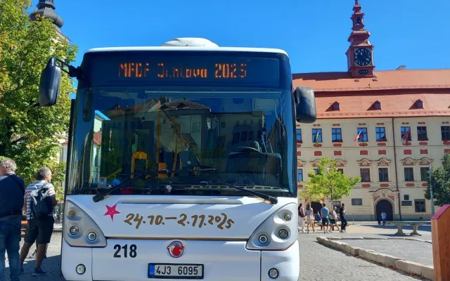 FOTO: Do ulic vyjela dokumentární Ji.hlava, program pro mladé bude delší
