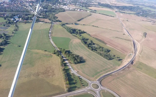 FOTO: Obchvaty zrychlují dopravu a mění krajinu u Brtnice, Rytířska i u Jihlavy