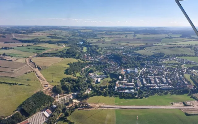 FOTO: Obchvaty zrychlují dopravu a mění krajinu u Brtnice, Rytířska i u Jihlavy