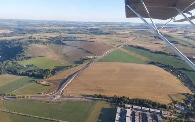 FOTO: Obchvaty zrychlují dopravu a mění krajinu u Brtnice, Rytířska i u Jihlavy