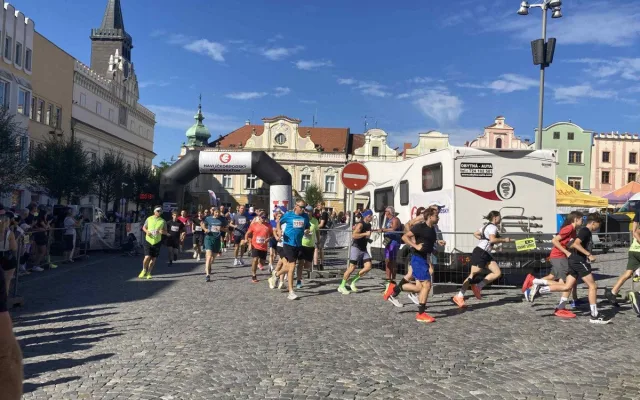 FOTO: Havlíčkobrodským náměstí proběhly stovky lidí, Diana Mezuliáníková byla pátá