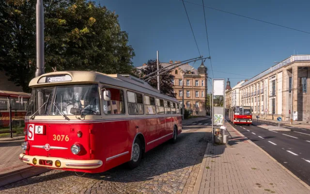 FOTO: Retrolinky v Jihlavě nabídly cestu nejen do minulosti, ale i do budoucnosti
