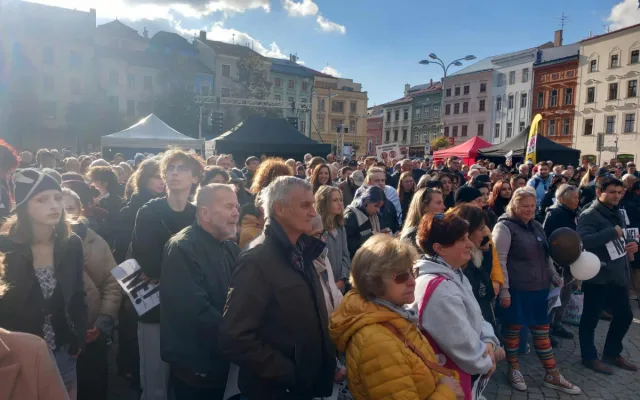 V Jihlavě lidé říkají „ne“ komunistům. Stále je velká naděje, sdělila Vašáryová