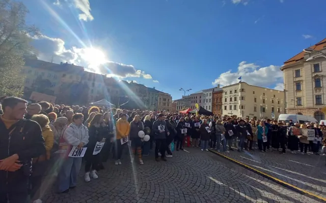 V Jihlavě lidé říkají „ne“ komunistům. Stále je velká naděje, sdělila Vašáryová