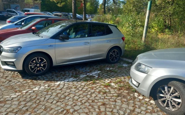 Parkování v Jihlavě XVIII: Parkovitě u krajského úřadu nabízí téměř sto míst zdarma