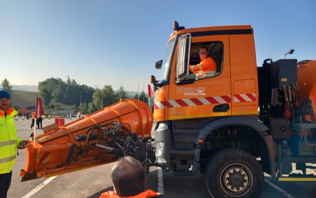 FOTO: Jsme naprosto připraveni, hlásí před začátkem zimy cestáři. Soutěžili v rodeu